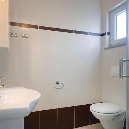 Paradiso 3 Fuer 2 Personen Mit Pool Apartment Porec